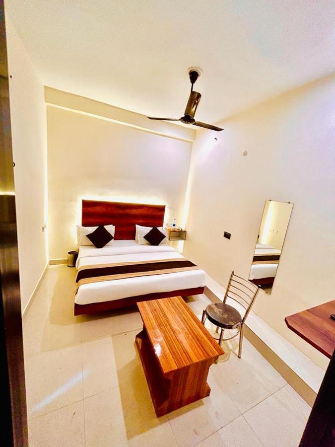 Hotel Sr Grand Gorakhpur Exterior foto