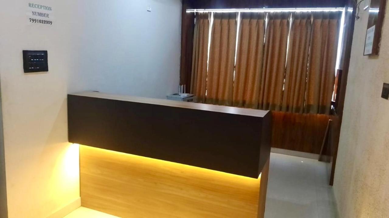 Hotel Sr Grand Gorakhpur Exterior foto